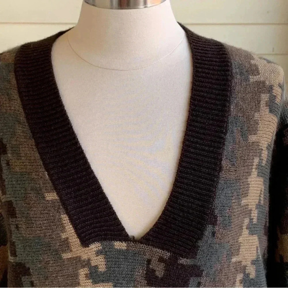 Moda International Victoria’s Secret Small Wool Blend Sweater Dress Camouflage - Picture 7 of 8